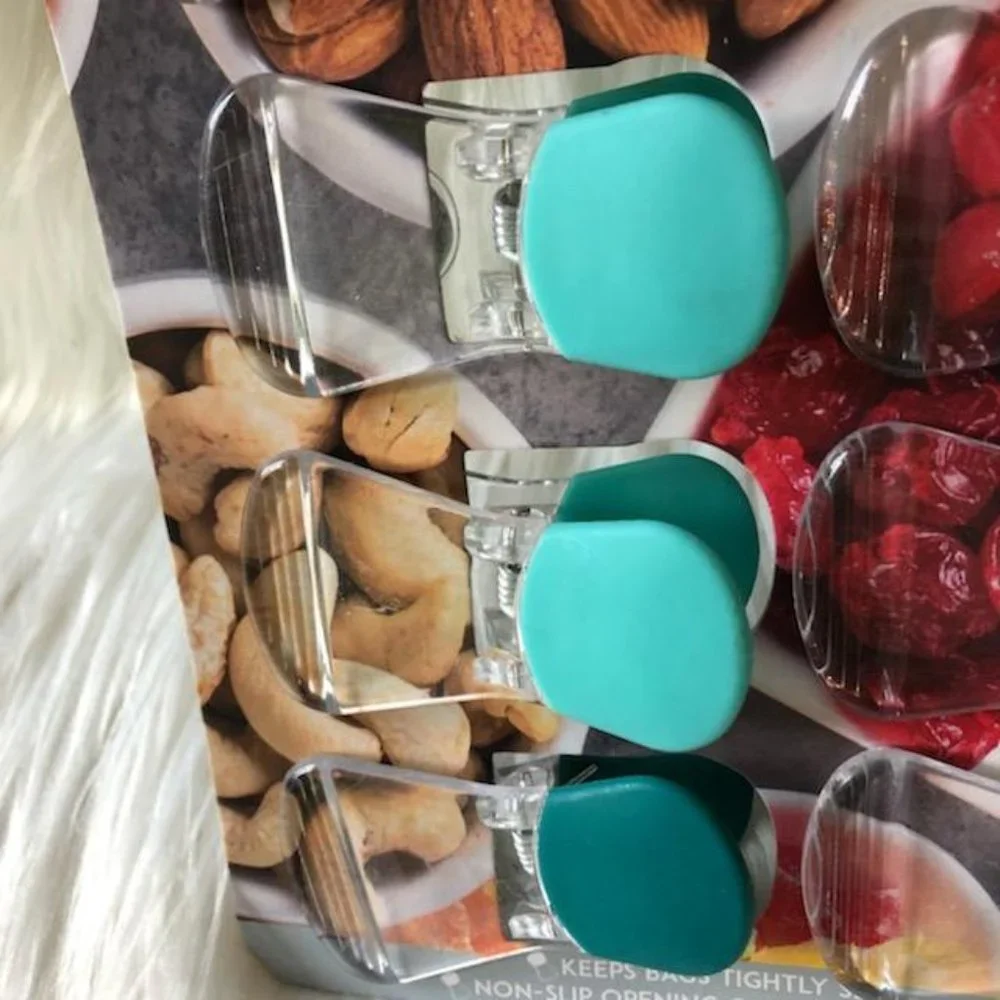18 Piece Magnetic Bag Clips